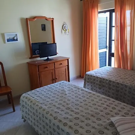 Vau T1 Apartment